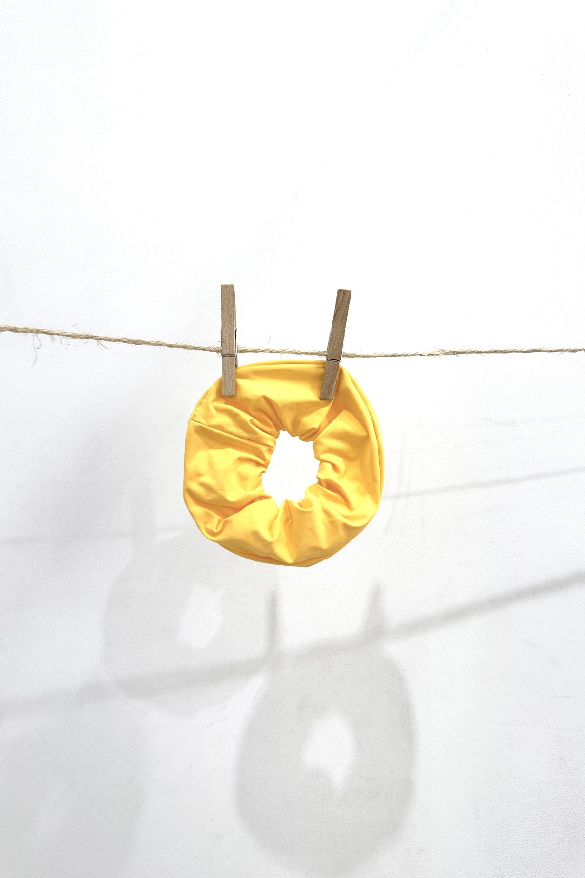 Chouchou Jour Jaune — Chouchou jaune pâle