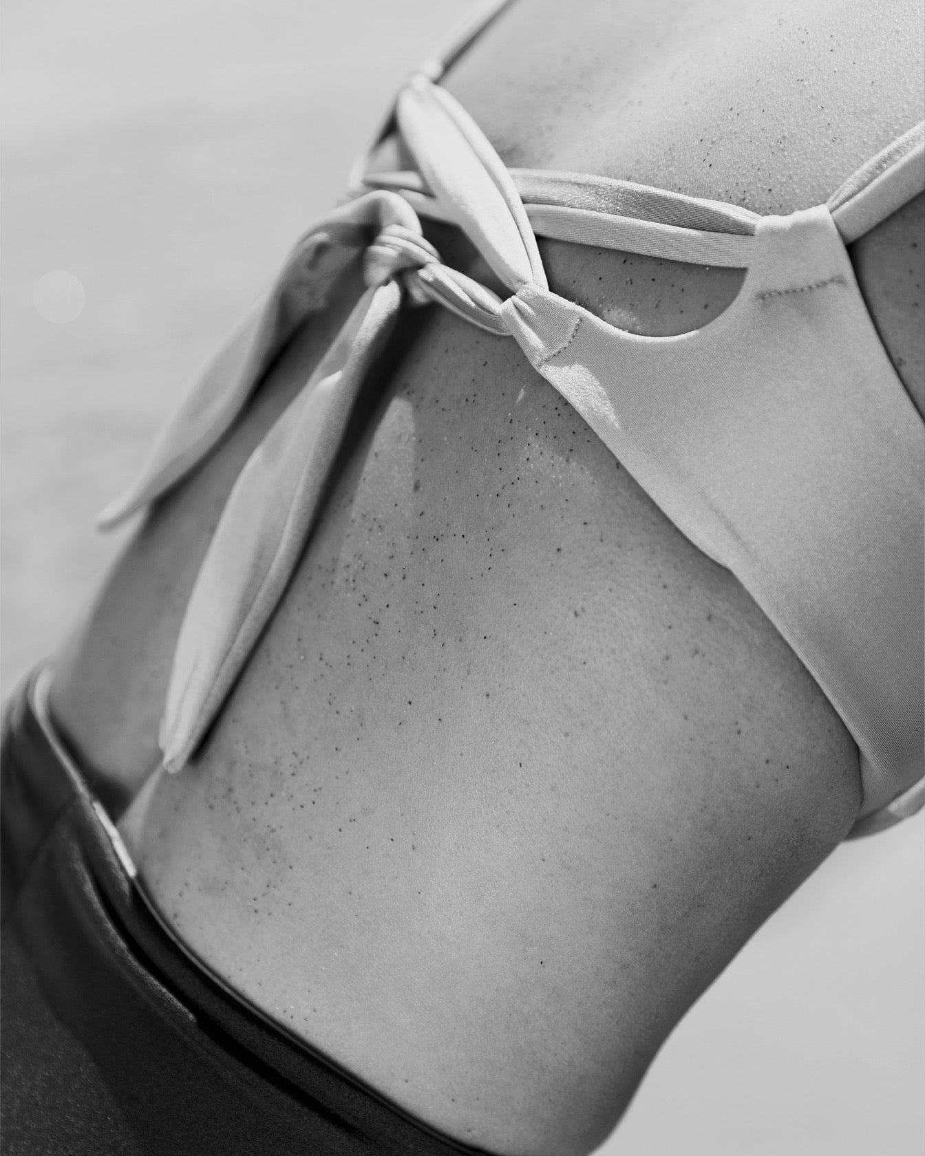 Luna sar;Bikini joli dos;;;