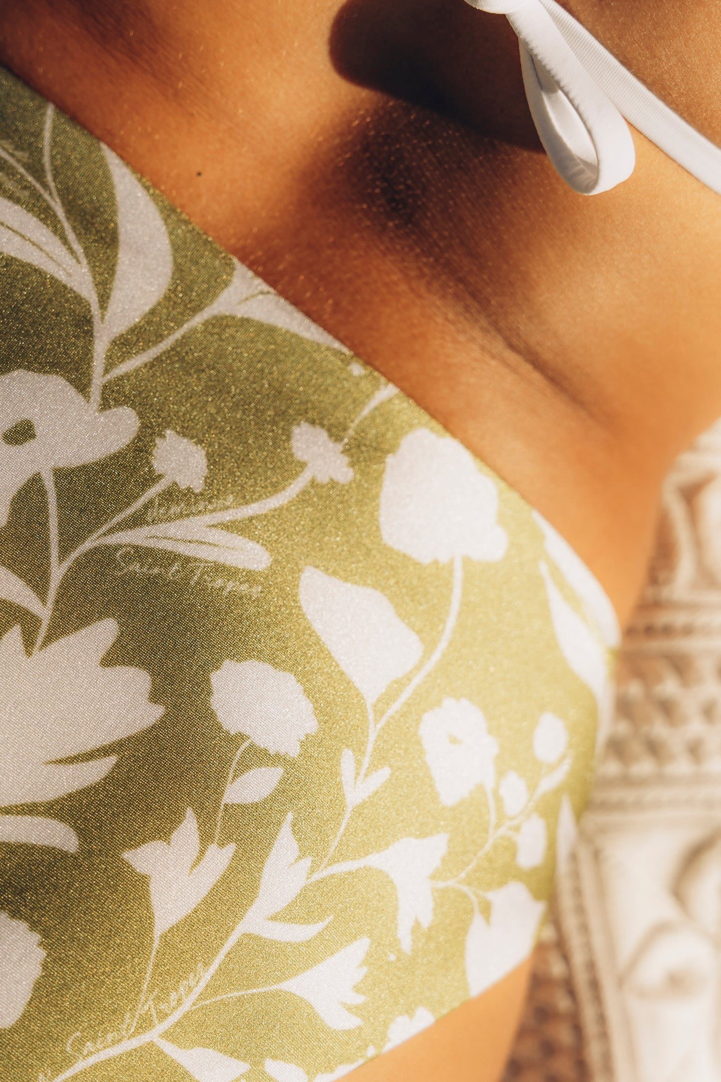;;;;Mado garrigue;Culotté de bikini taille haute vert satiné