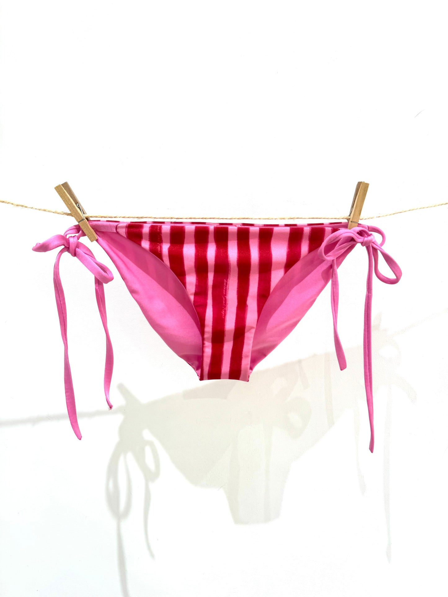 ;;;Culotte rayée à noeuds;