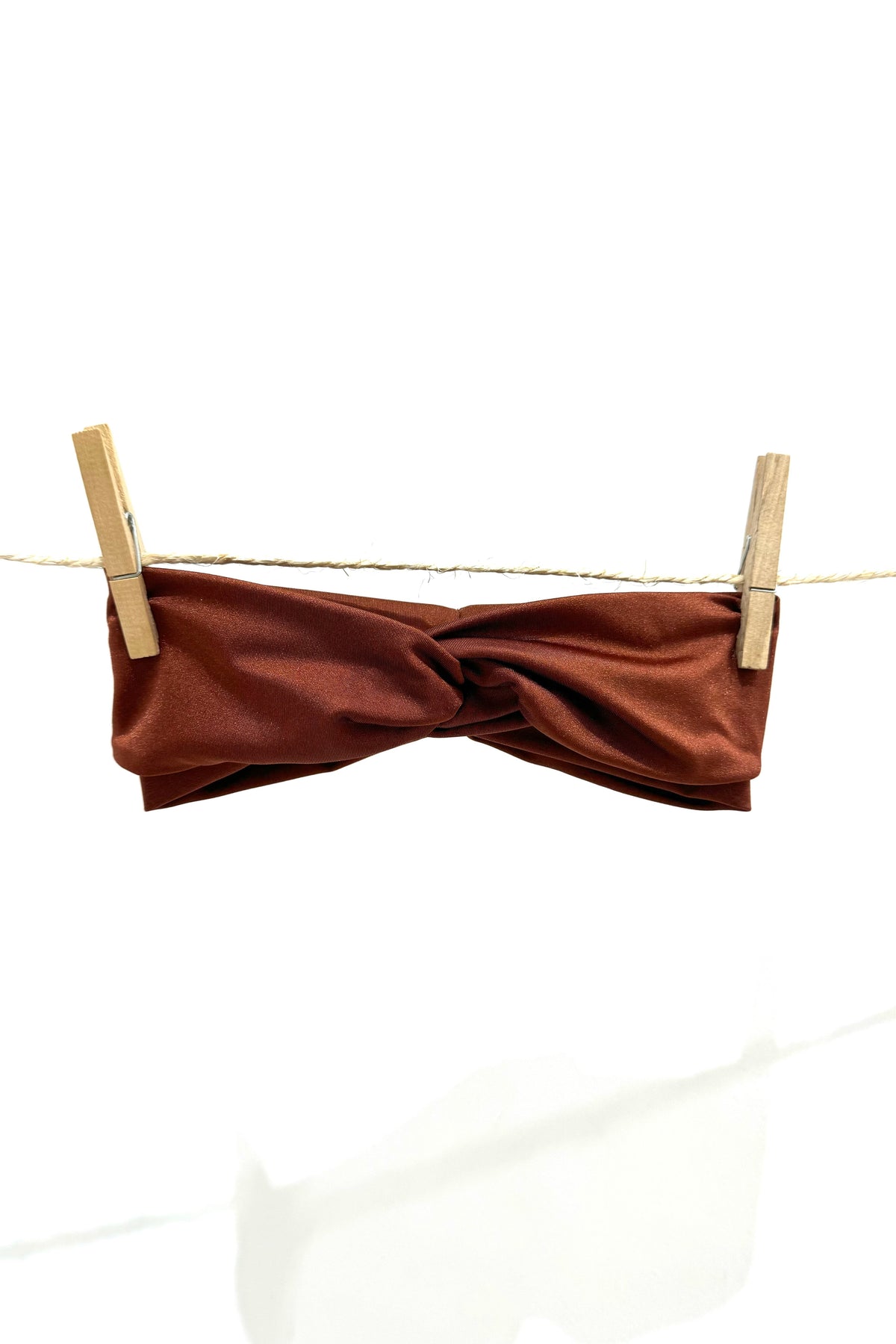 Bandeau Pin — Bandeau cheveux satin marron