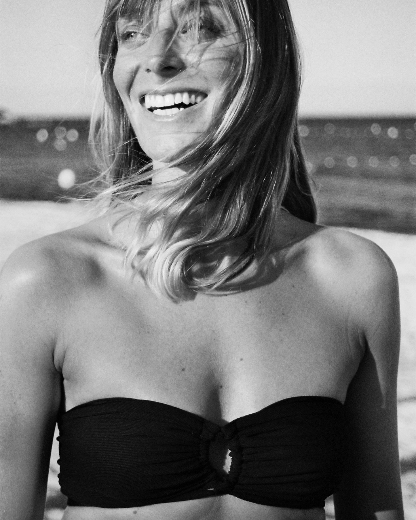 pam moon;haut de maillot bandeau;top de bikini orange;bandeau de maillot noir;