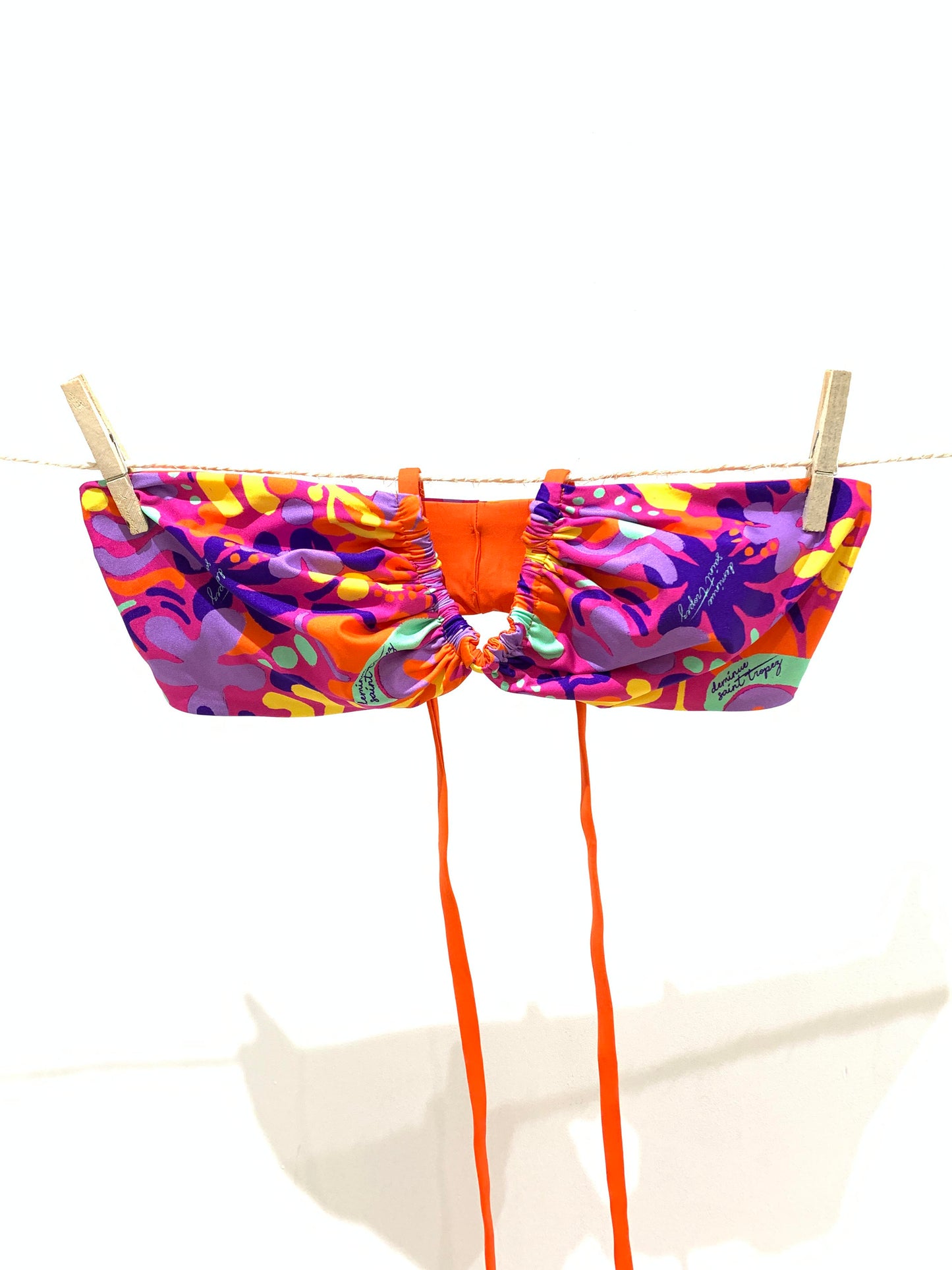 pam moon;haut de maillot bandeau;top de bikini orange;bandeau de maillot noir;