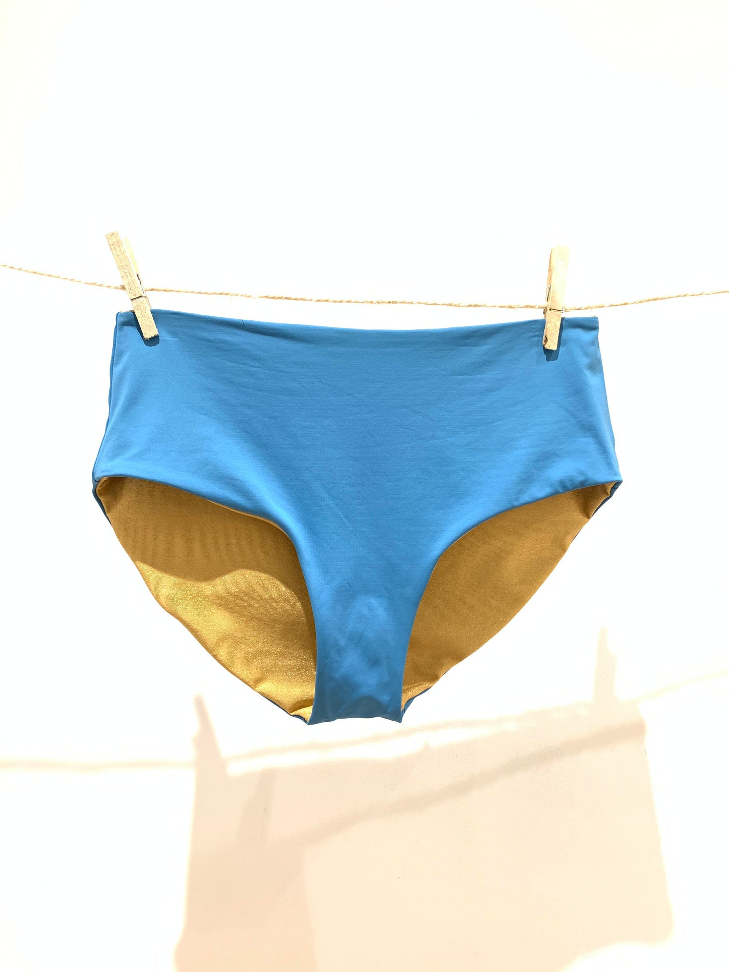 culotte emboîtante dorée;;;
