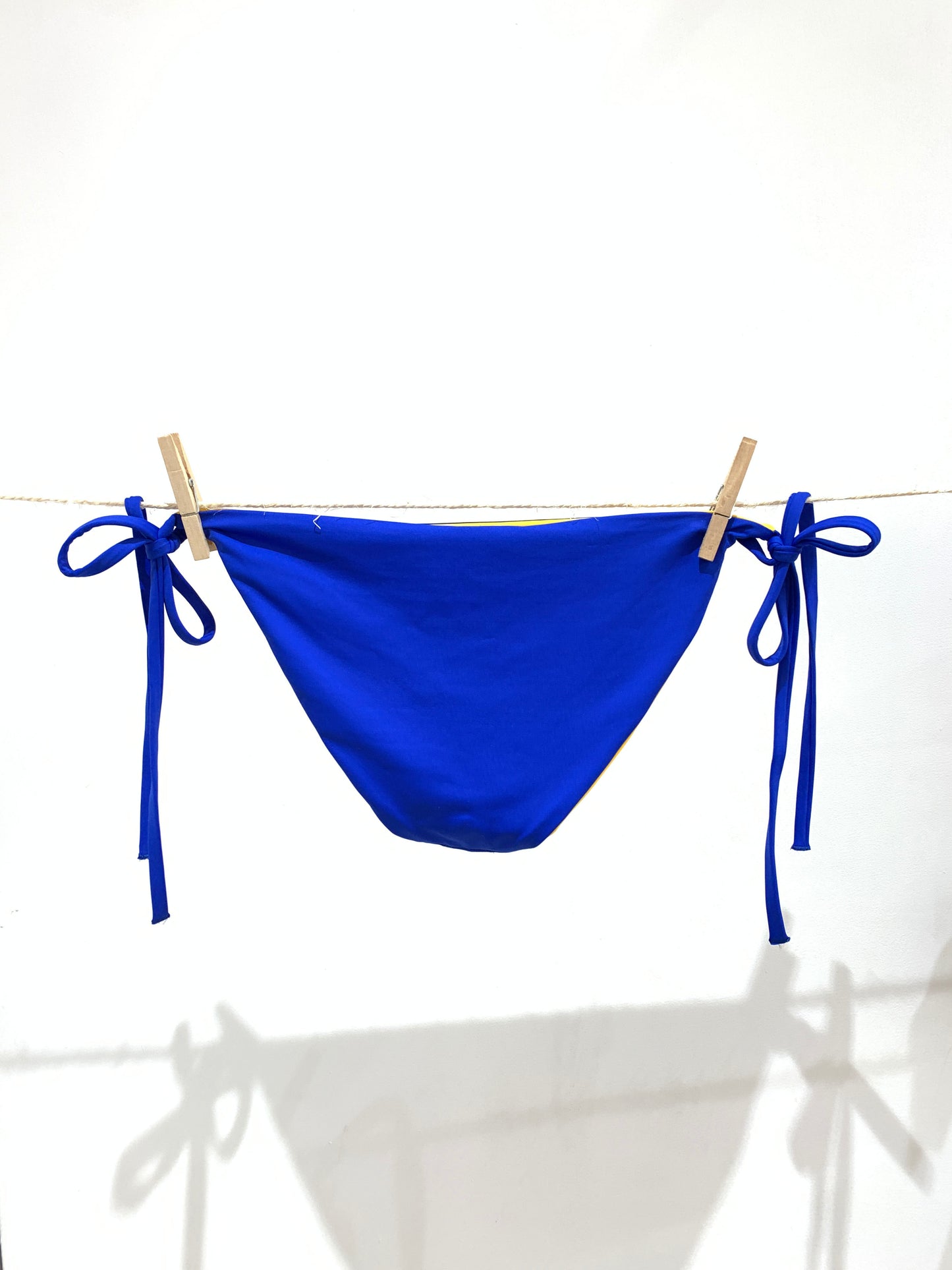 tia bleu Deminue;tia bleu Deminue;tia bleu Deminue;;