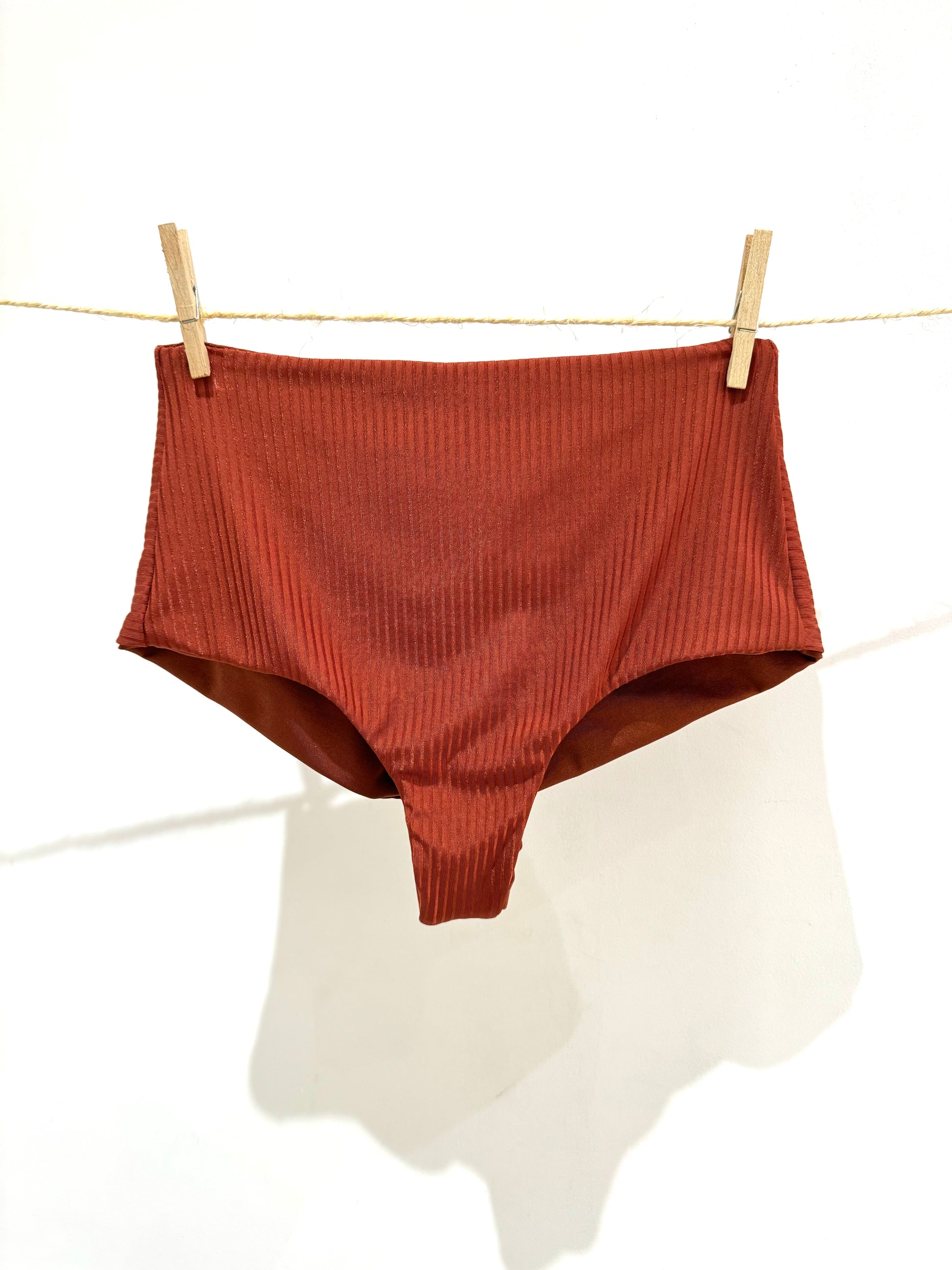 Bas de bikini brésilien taille haute;Maillot taille haute brésilien;;;;;