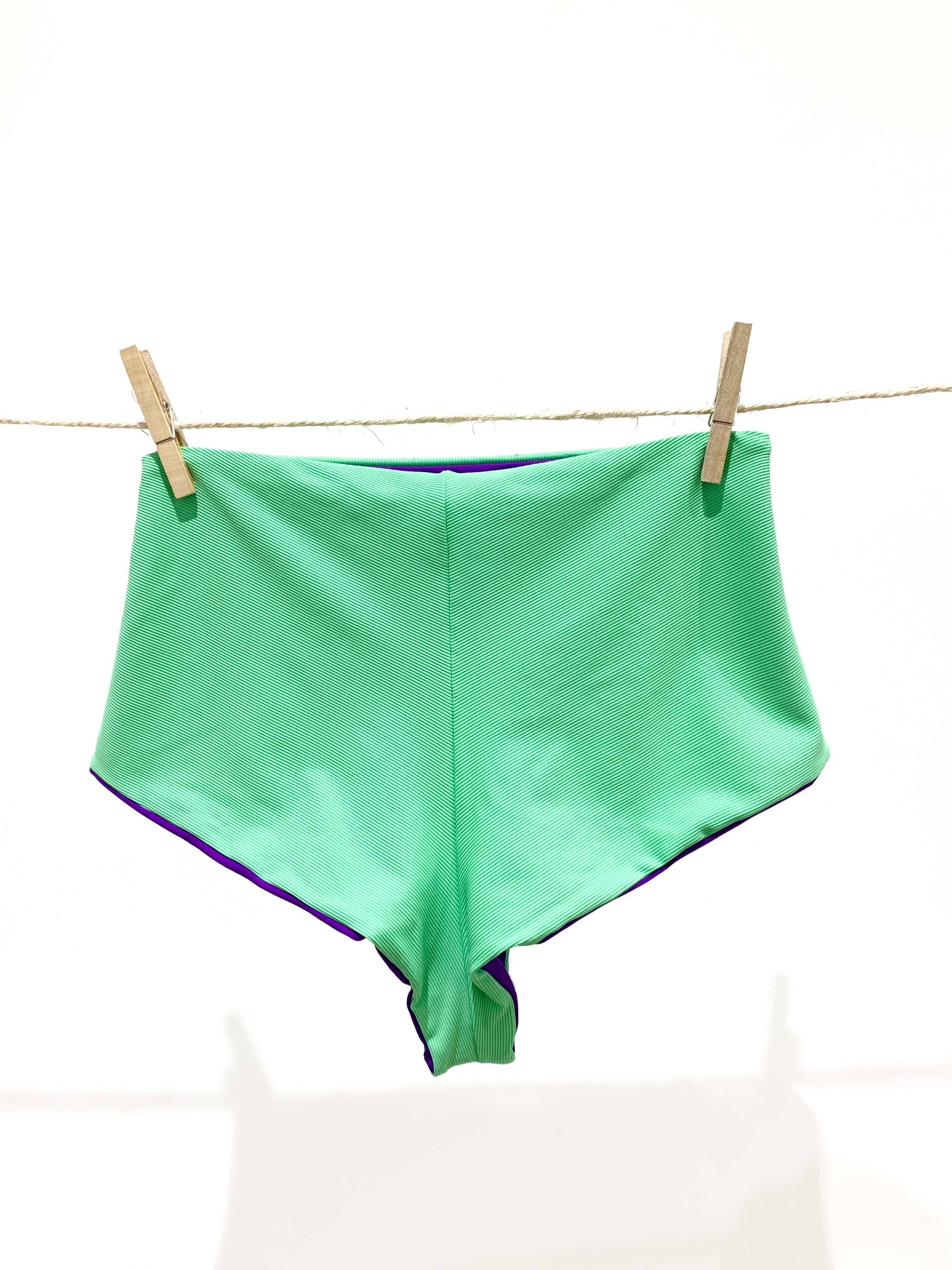 Bas de maillot de bain taille haute brésilien;Shorty vert et violet;;