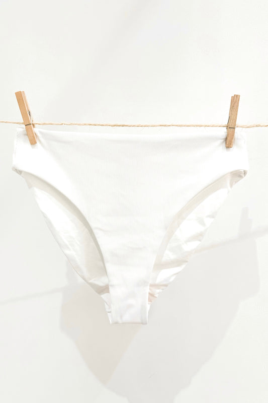 culotte haute de bikini blanc